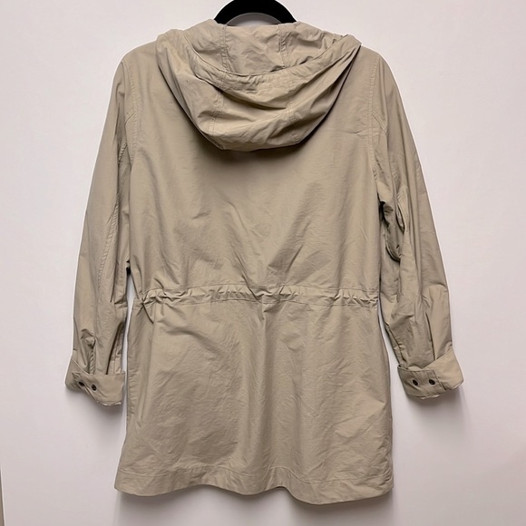 Eddie Bauer Trekker Trench in Stone/Khaki - Picture 8 of 8